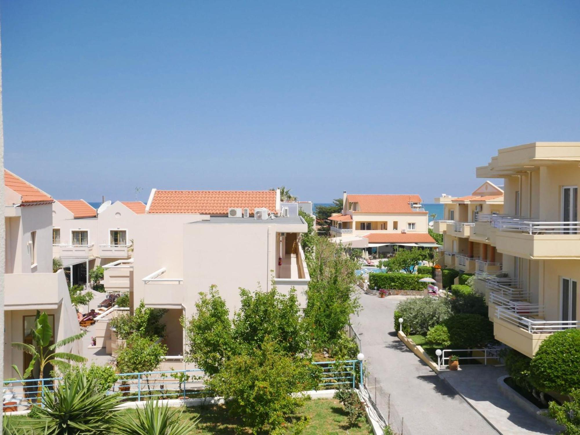 Litinas Apartments With Pool Agia Marina Dış mekan fotoğraf