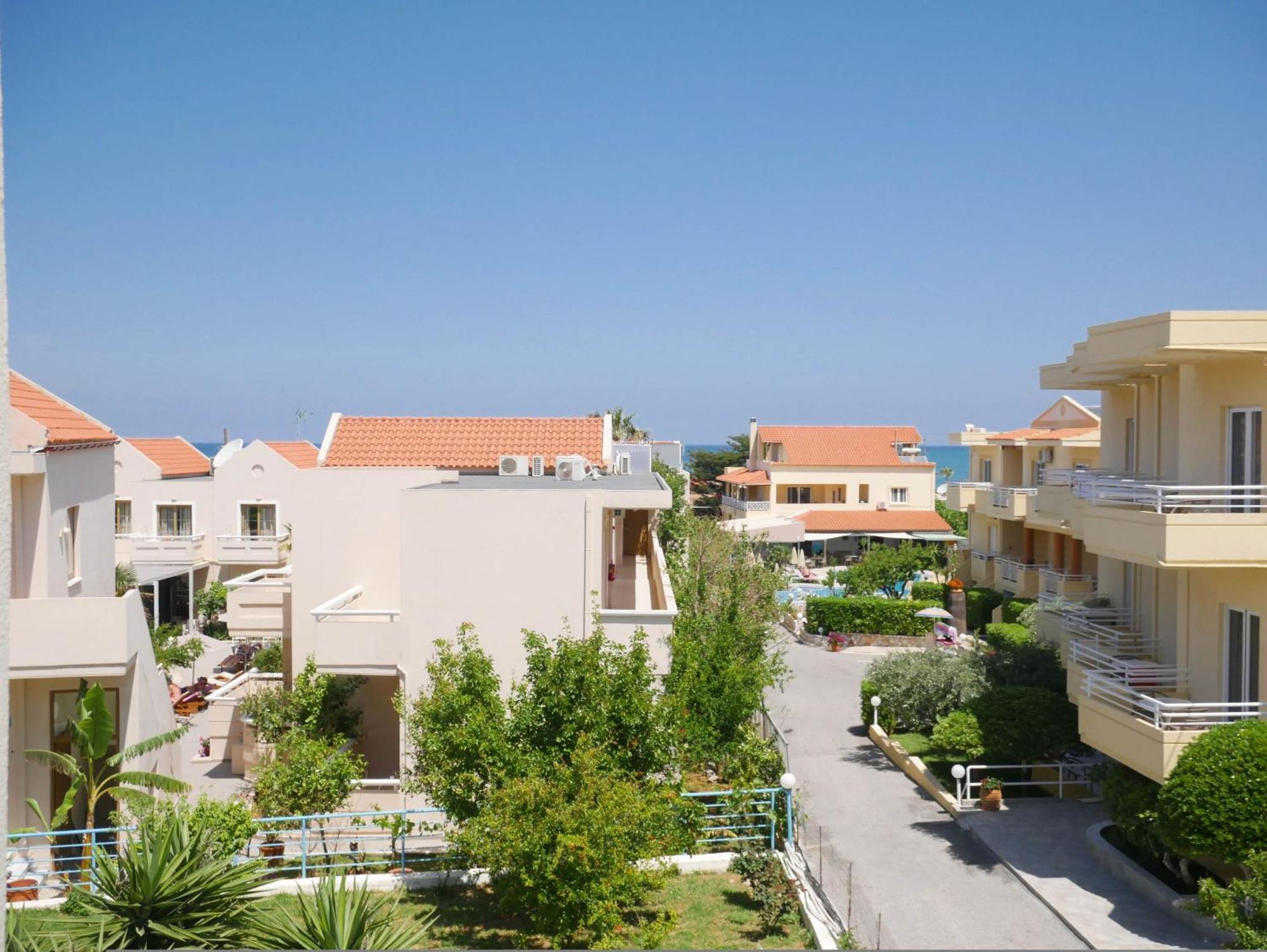 Litinas Apartments With Pool Agia Marina Dış mekan fotoğraf