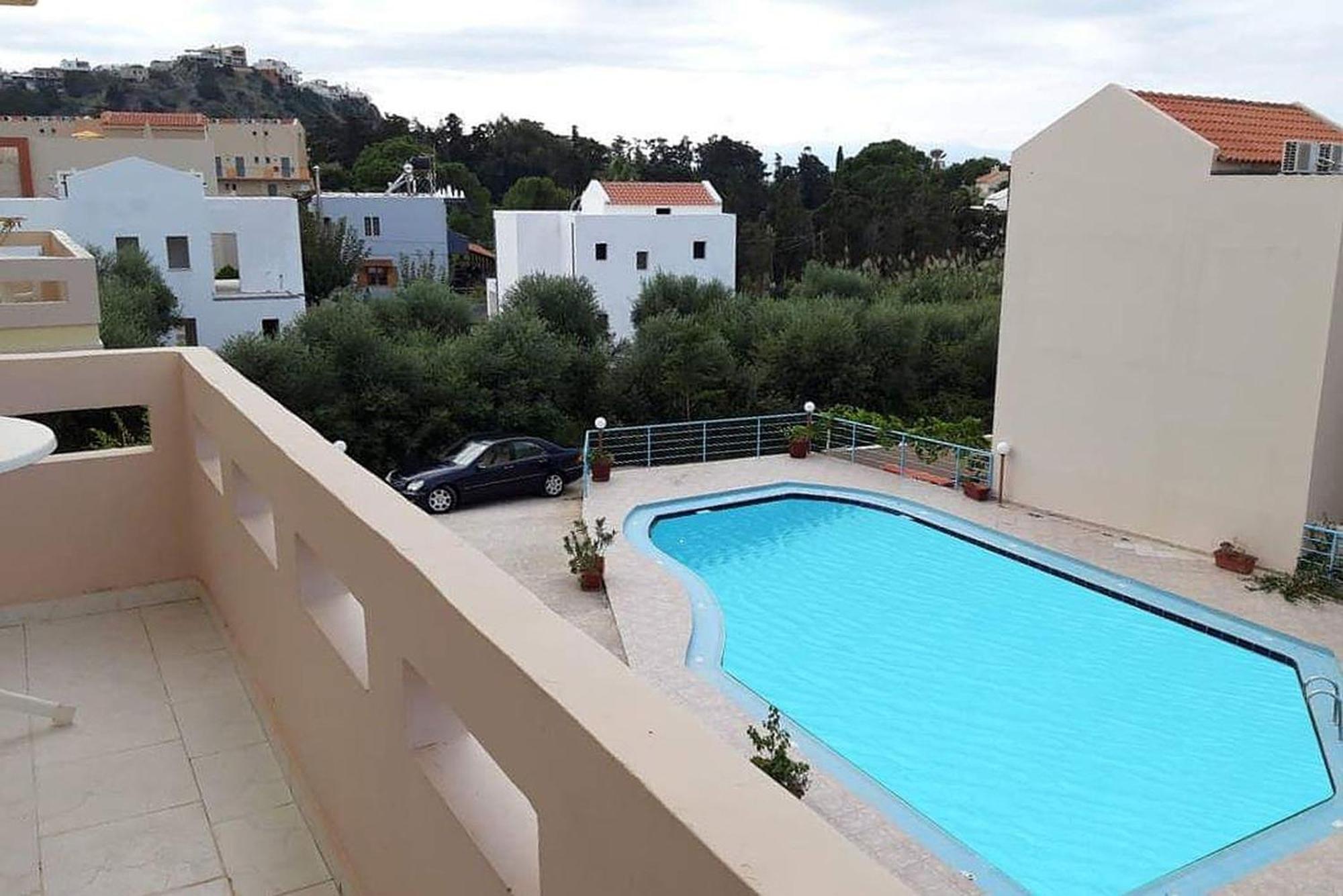 Litinas Apartments With Pool Agia Marina Dış mekan fotoğraf